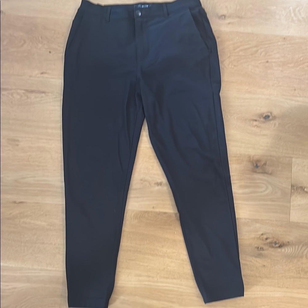 Cuts Men's Black Joggers